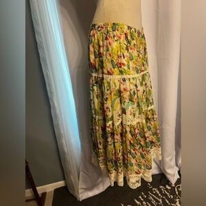 notations Women’s Floral Lace Detail Stretch Waist Midi skirt PL Layered cute